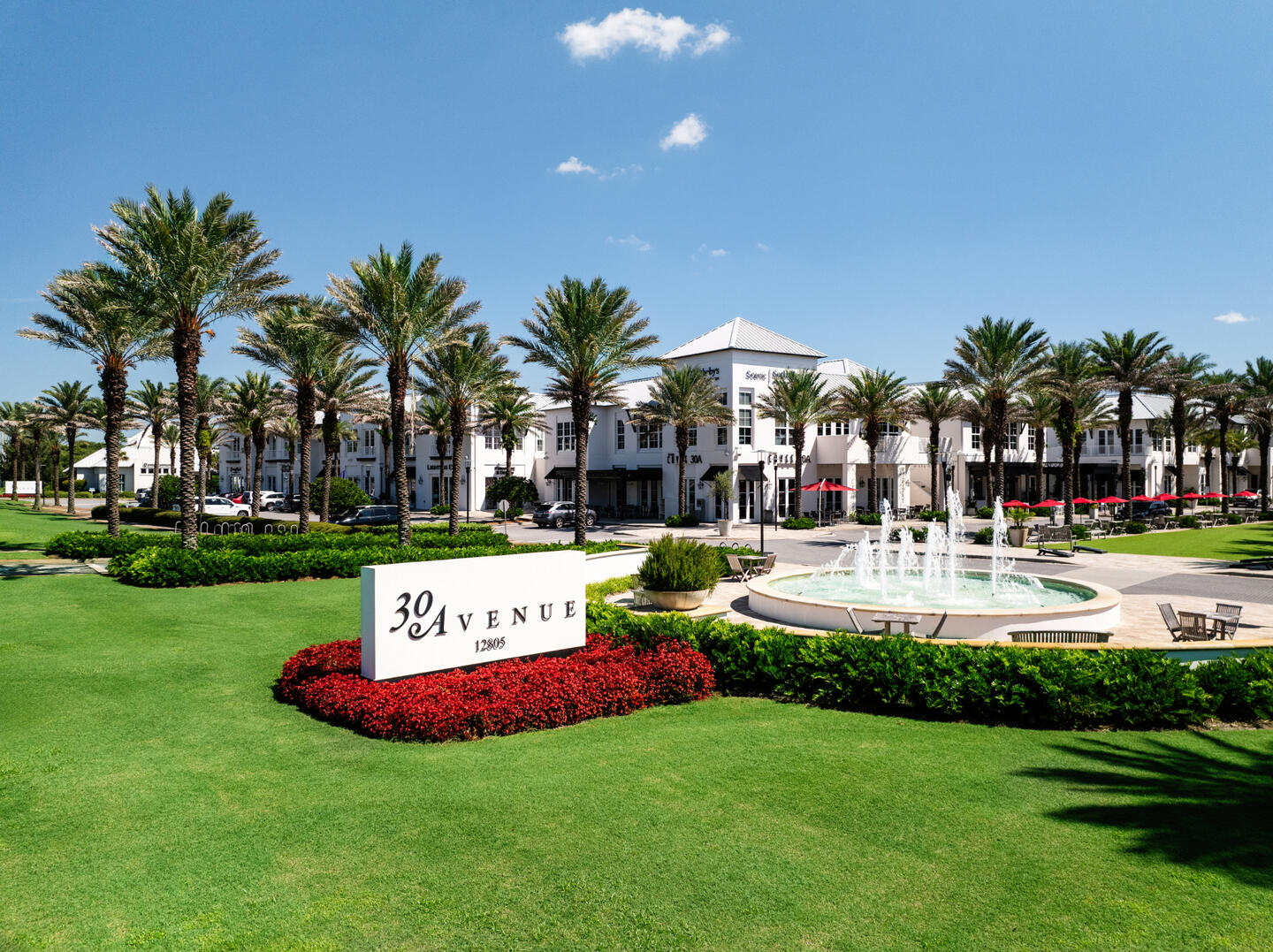30 Avenue shopping a few minutes away from Alys Beach.